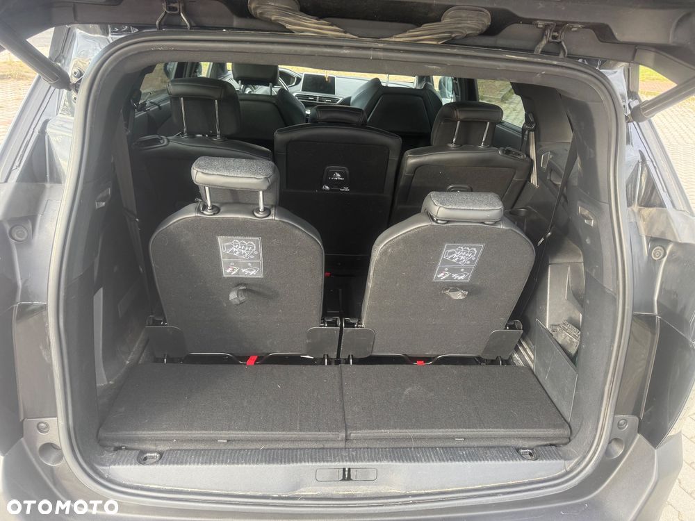 Peugeot 5008 - 17