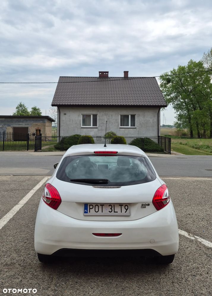 Peugeot 208 e-HDi 92 Stop&Start Active - 4