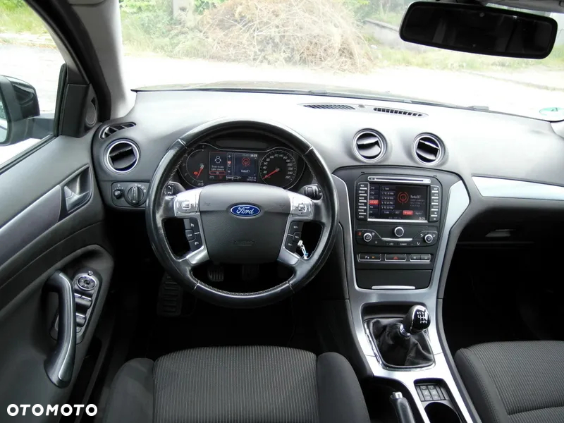 Ford Mondeo 2.0 TDCi Titanium - 26