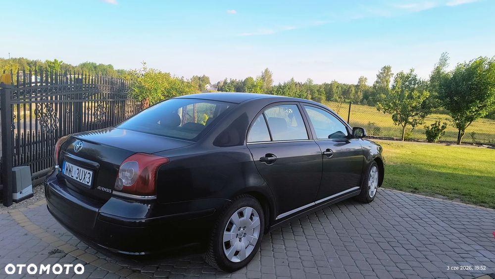 Toyota Avensis 1.8 VVT-i Sol Premium - 9
