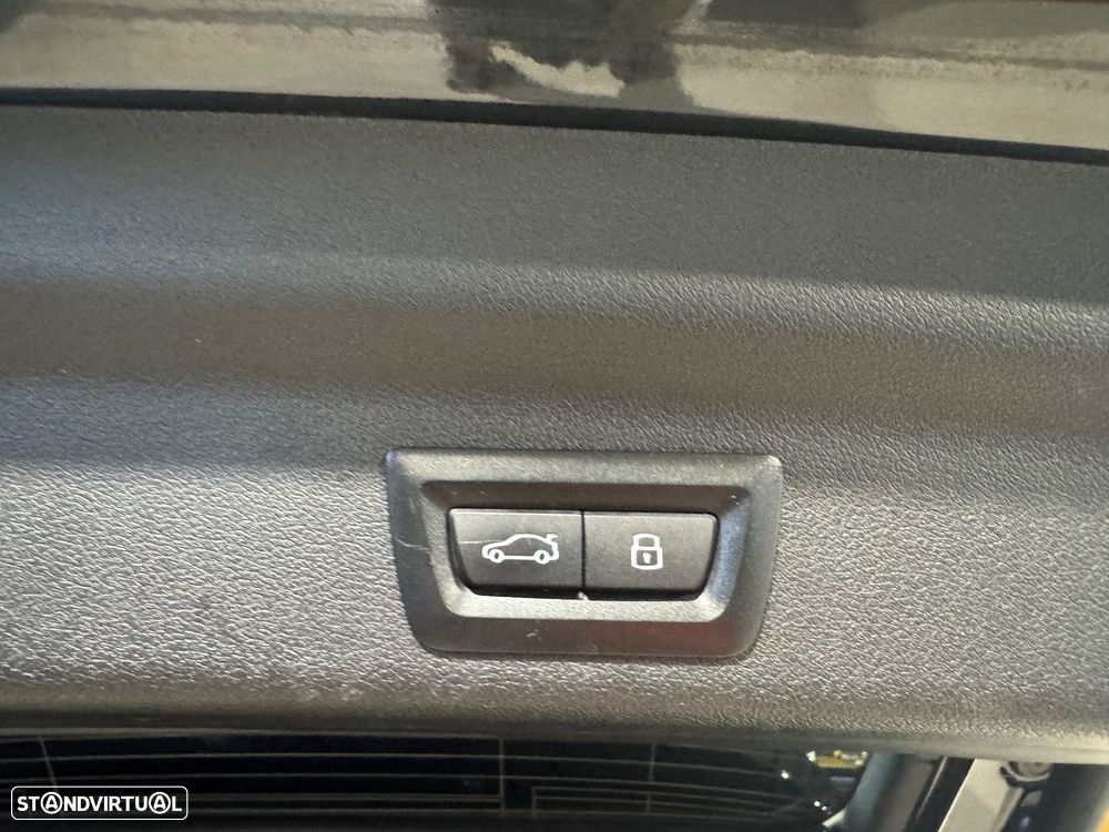 BMW X1 xDrive25e Pack Desportivo M Pro - 37