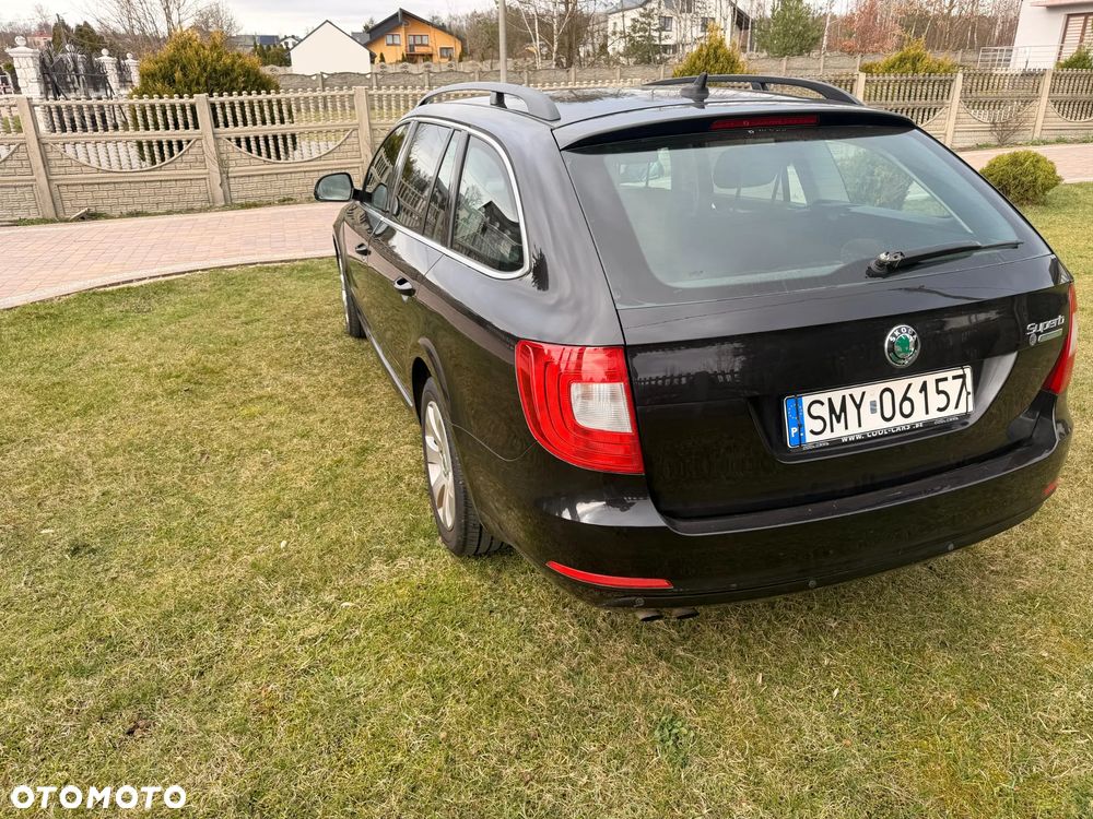 Skoda Superb 1.6 TDI GreenLine - 4