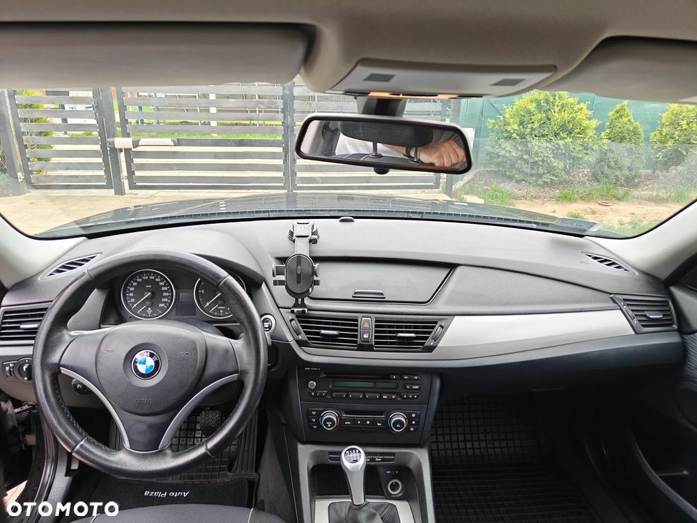 BMW X1 xDrive18d - 9