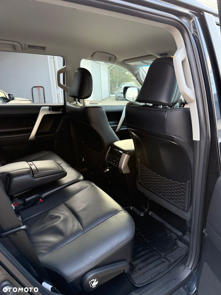 Toyota Land Cruiser LC 2.8 D-4D Invincible - 12