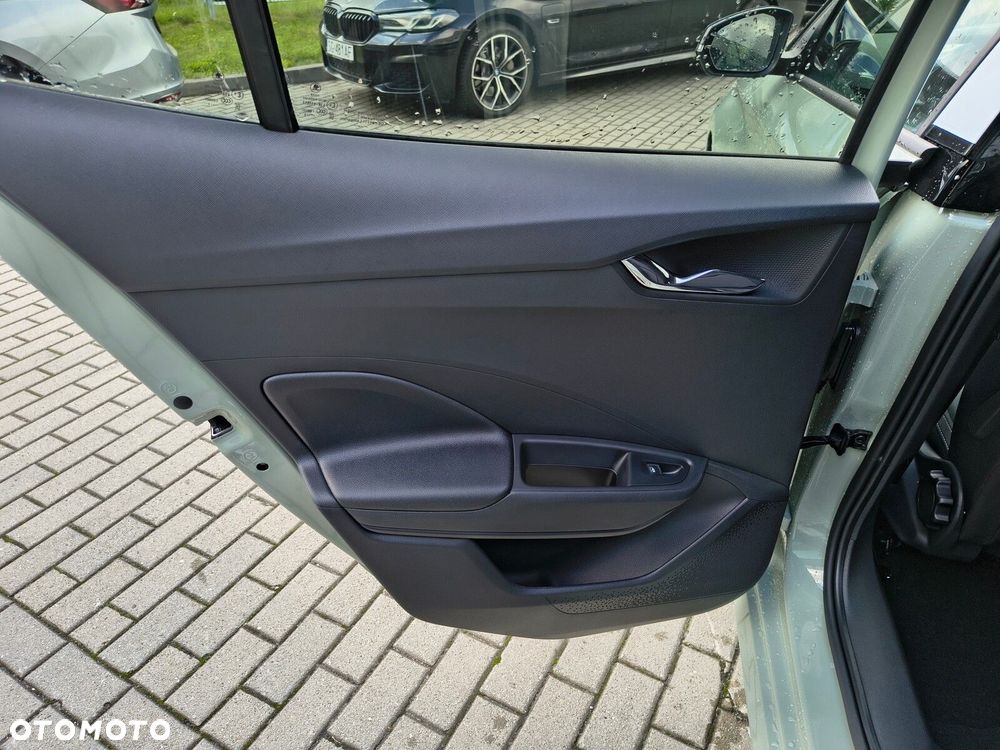 Skoda Fabia 1.0 TSI Drive DSG - 16