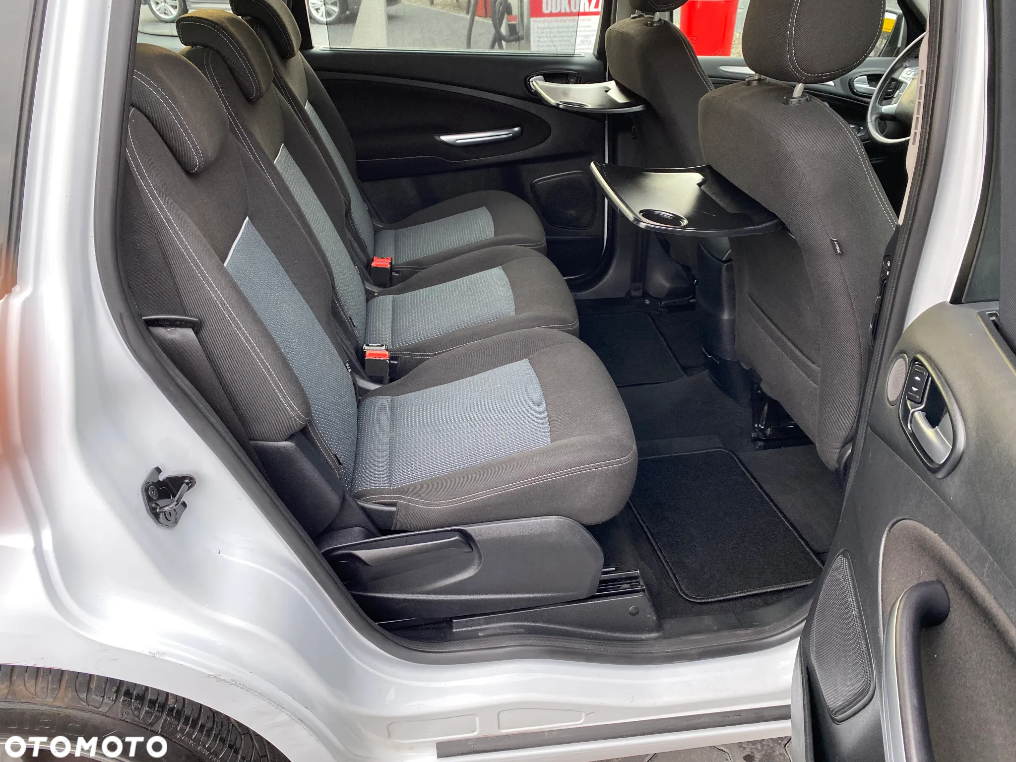 Ford S-Max - 29