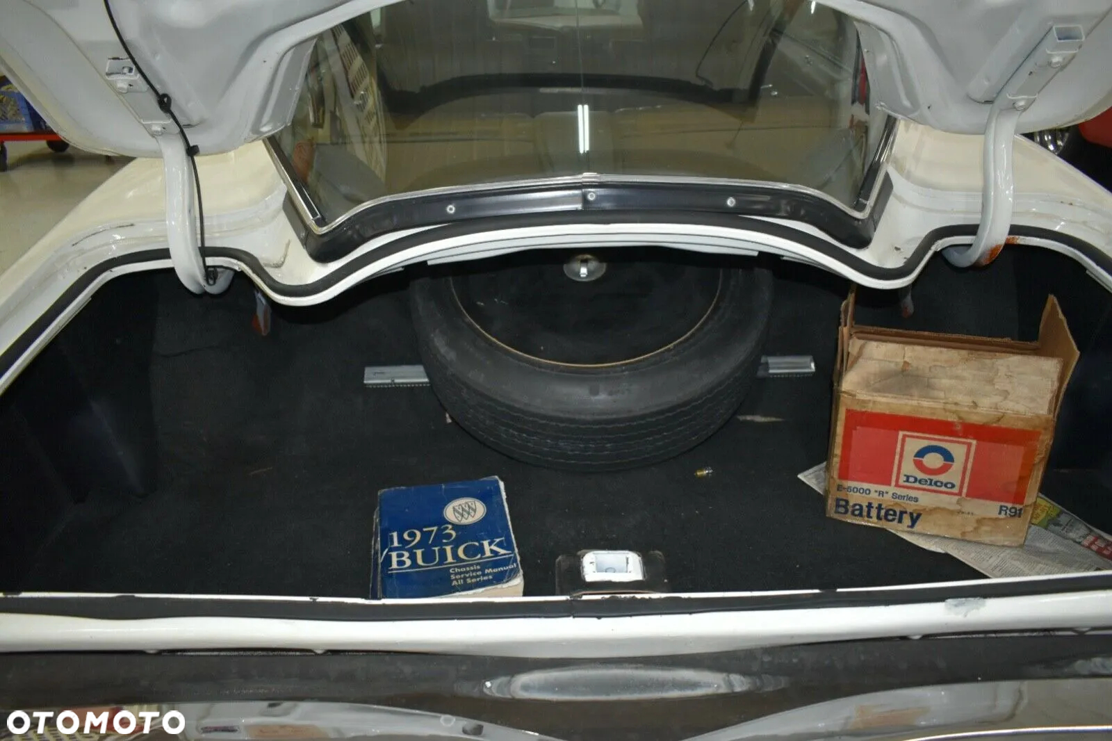 Buick Riviera - 2