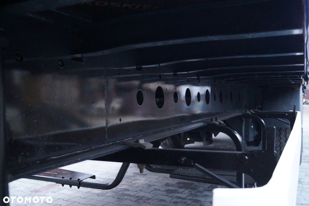 Wielton STANDARD OŚ PODNOSZONA SAF I DACH BARDZO ŁADNA - 17