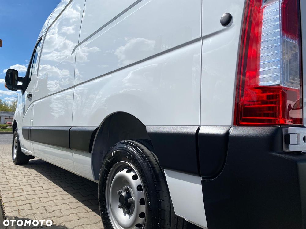 Renault MASTER 2,3 DCI 135KM L2H2 ŚREDNIAK TYLKO 75.000 KM - 26