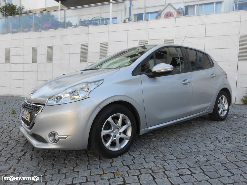 Peugeot 208 1.4 HDi Active - 2
