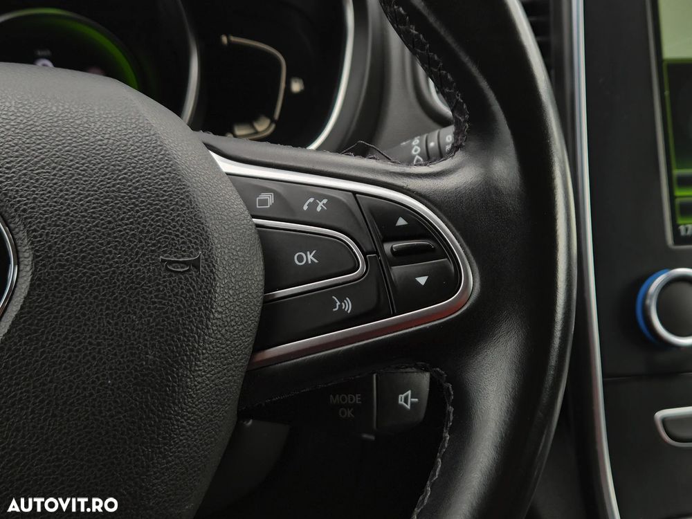 Renault Scenic TCe 140 GPF EDC BLACK EDITION - 17