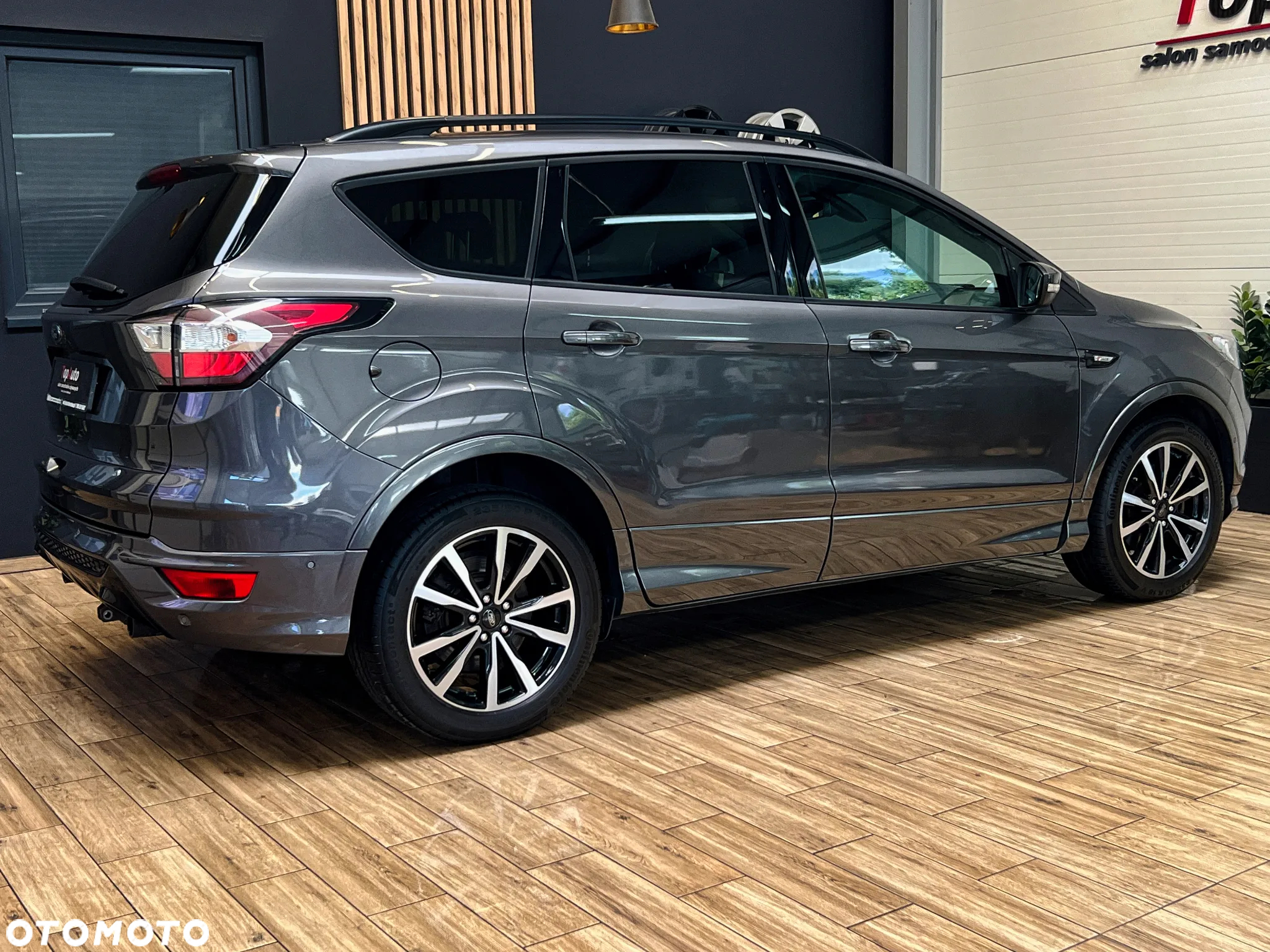 Ford Kuga 2.0 TDCi 2x4 ST-Line - 7