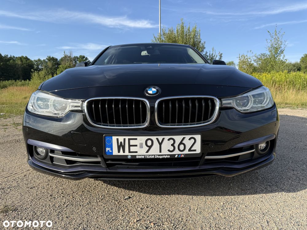 BMW Seria 3 330i xDrive Sport Line Sport - 5