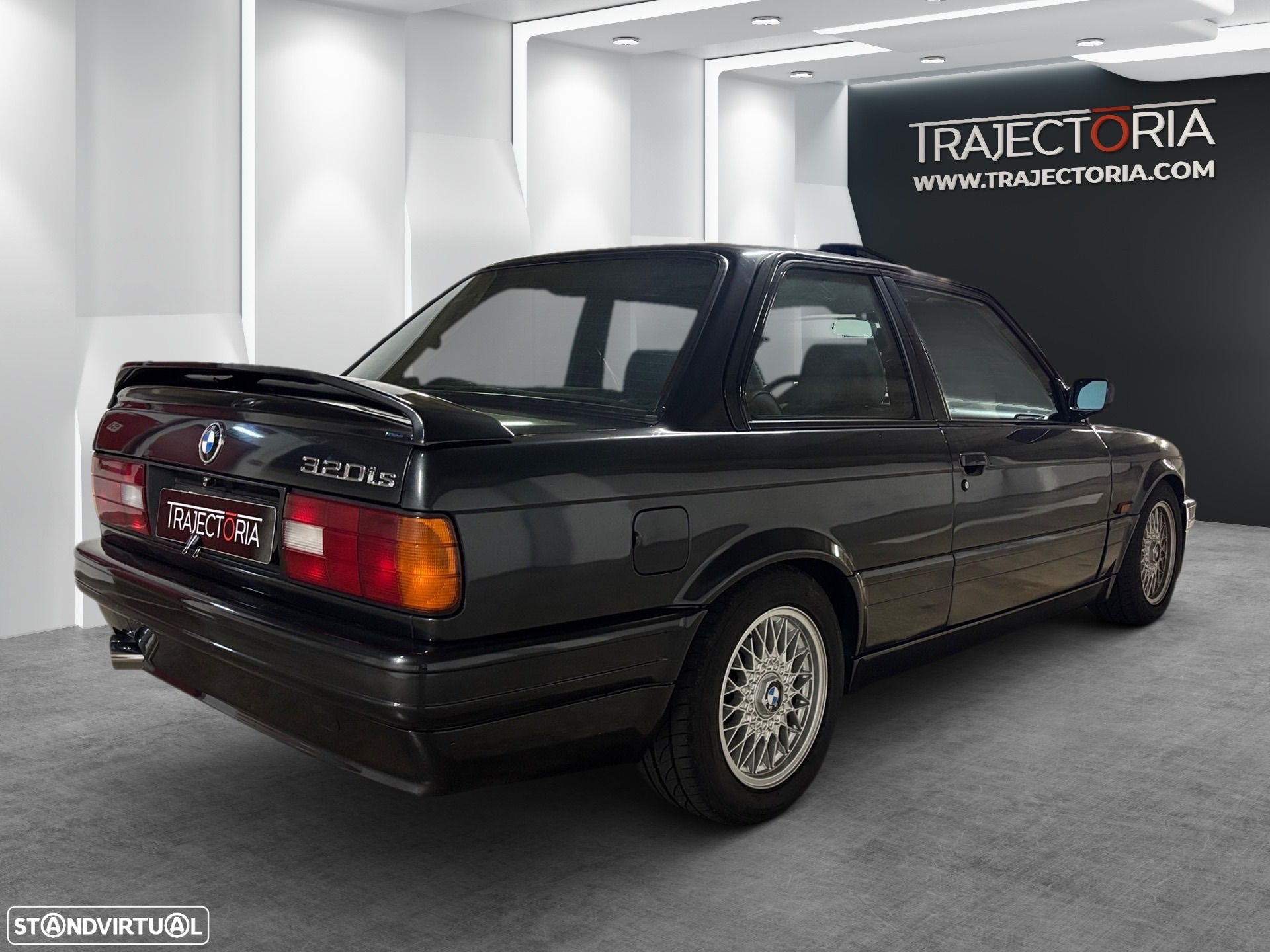 BMW 320 iS - 2