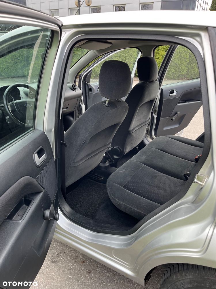 Ford Fiesta 1.4 Ghia - 18