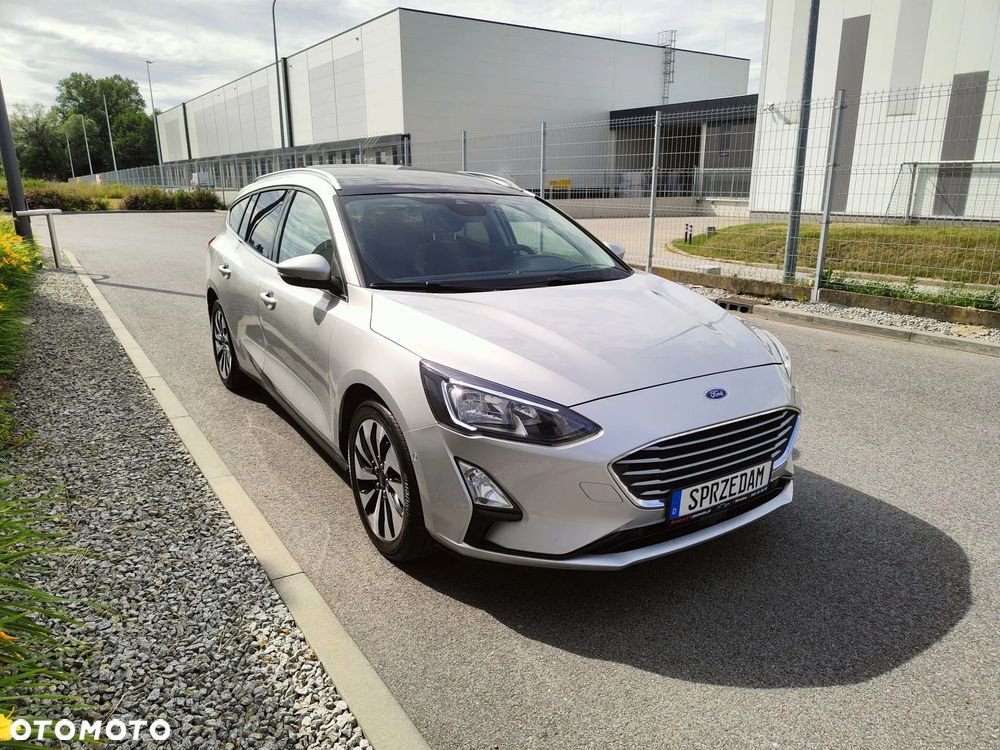 Ford Focus 1.5 EcoBlue Start-Stopp-System TITANIUM STYLE - 2