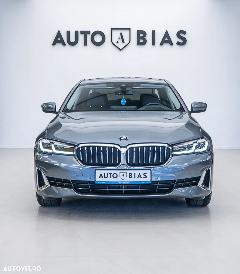 BMW Seria 5 530e Aut. Luxury Line - 23