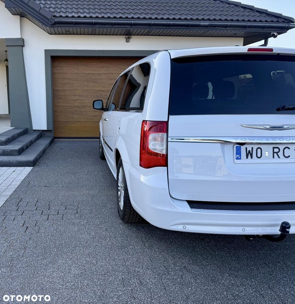 Chrysler Town & Country 3.6 Limited - 5