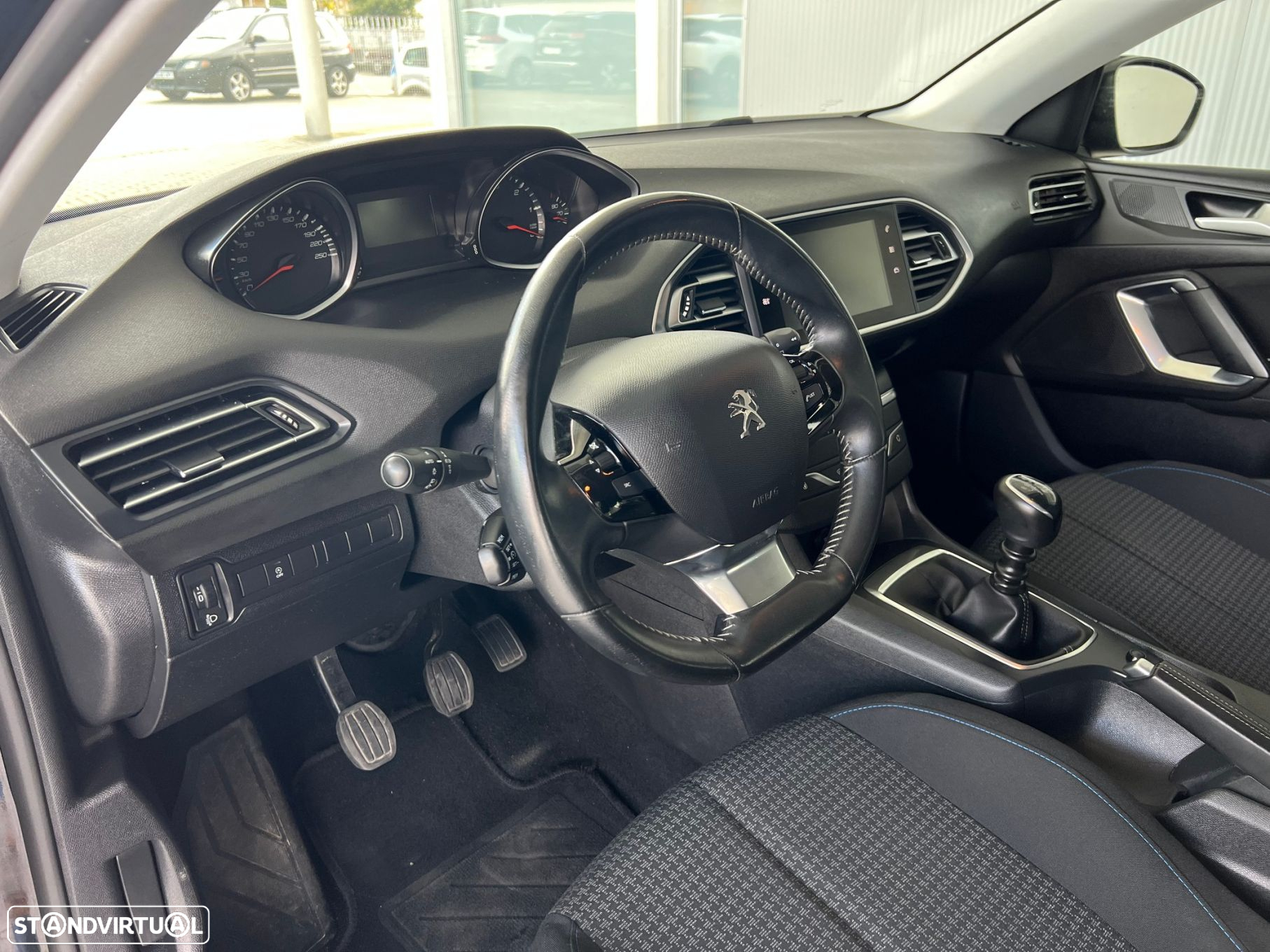 Peugeot 308 1.5 BlueHDi Style - 10
