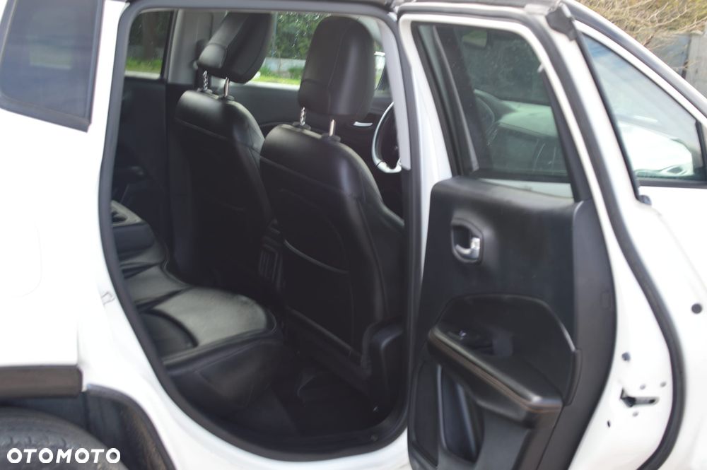 Jeep Compass - 9