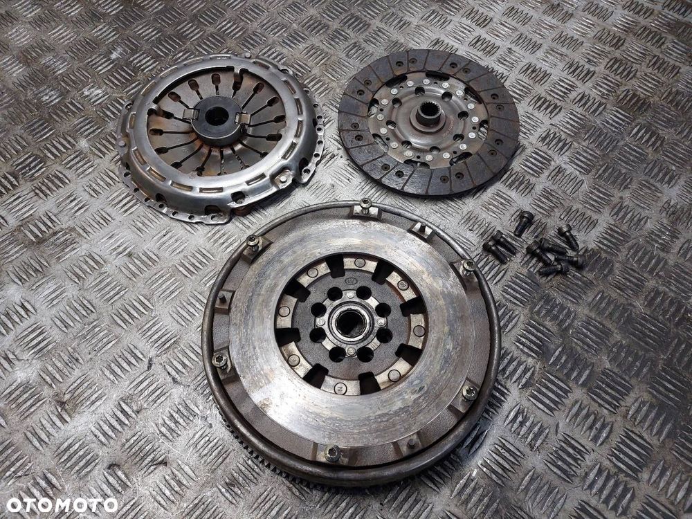KOŁO DWUMASOWE + TARCZA + DOCISK + ŁOŻYSKO OPOROWE PEUGEOT 607 I 2.2 HDI - 1