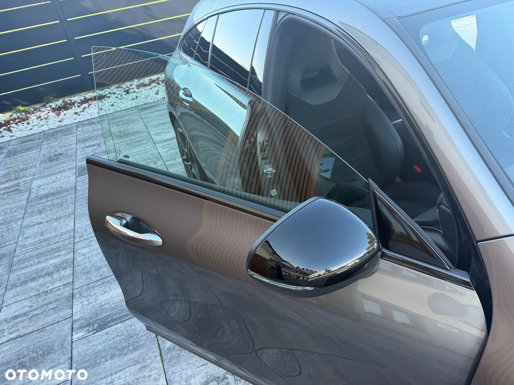 Mercedes-Benz CLA - 9