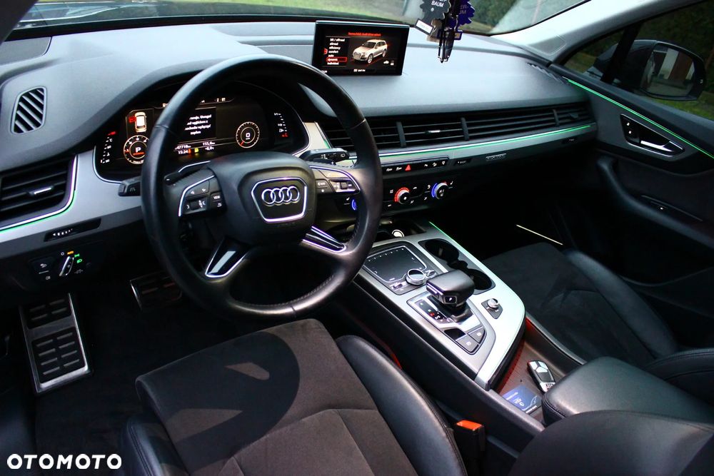Audi Q7 - 28