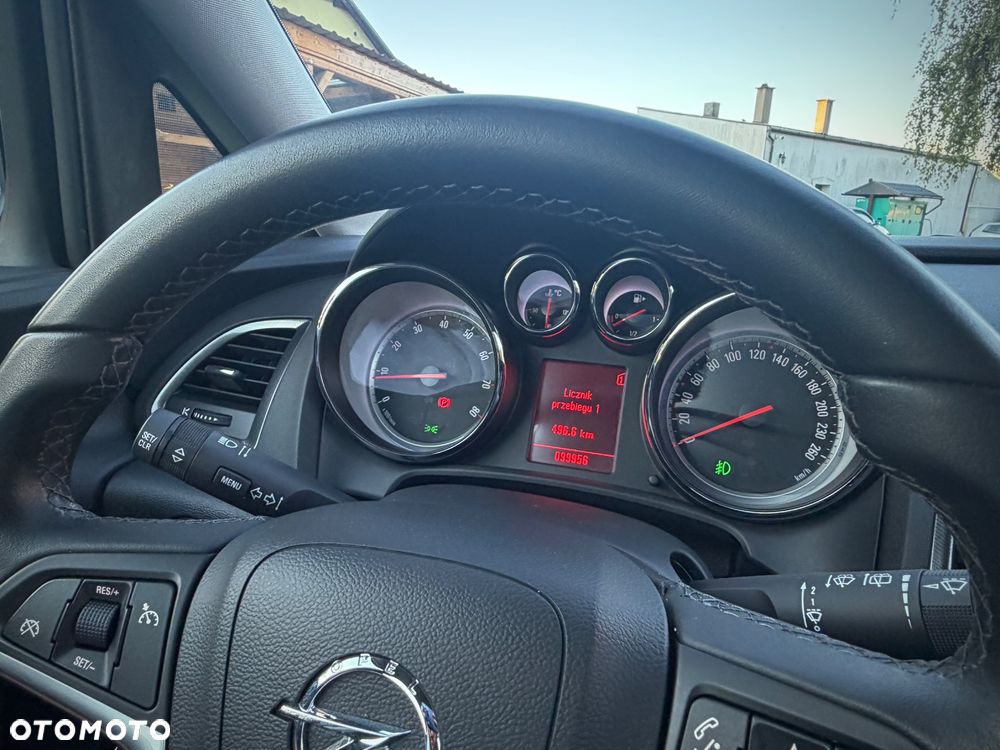 Opel Astra 1.4 T Cosmo - 26