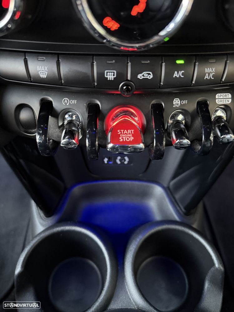 MINI 5 Portas Cooper SD Auto Desportiva - 39