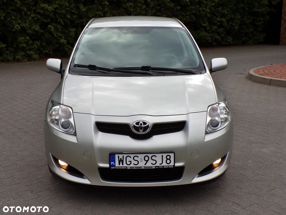 Toyota Auris 1.4 D-4D Life+ - 5
