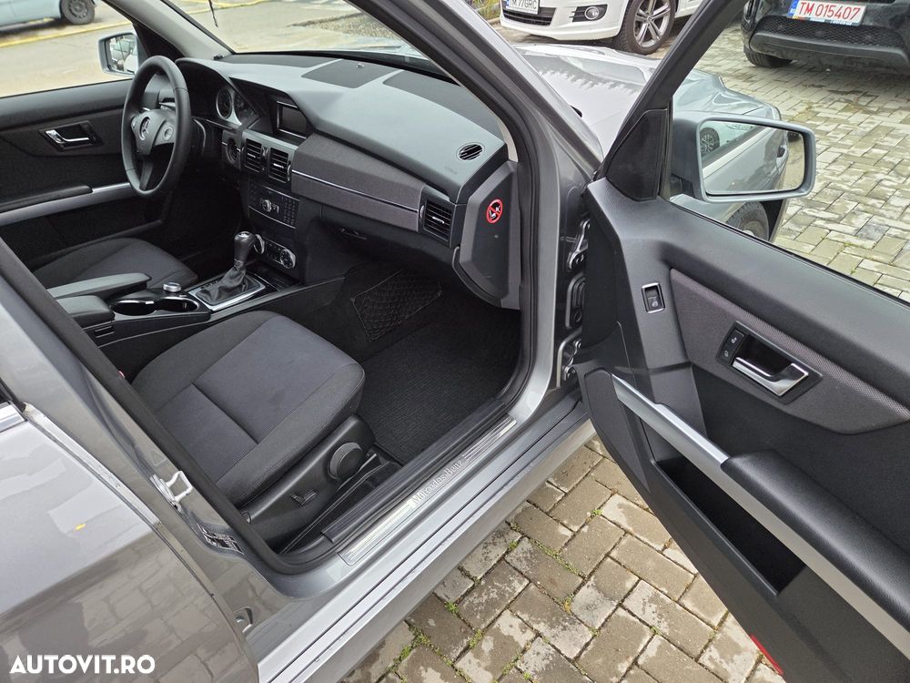 Mercedes-Benz GLK 220 CDI DPF 4Matic BlueEFFICIENCY 7G-TRONIC - 17