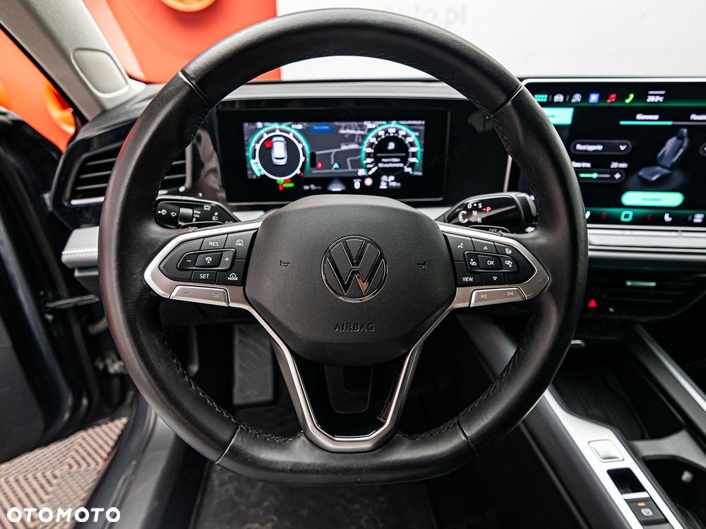 Volkswagen Passat - 14
