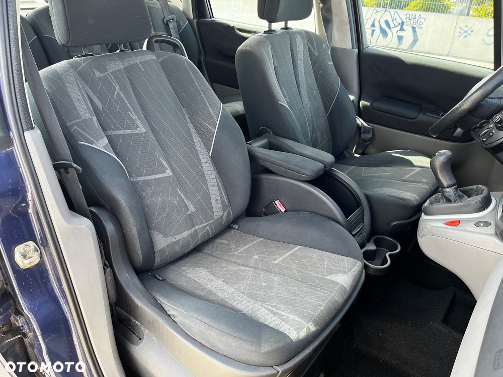 Renault Scenic 1.5 dCi Exception - 28