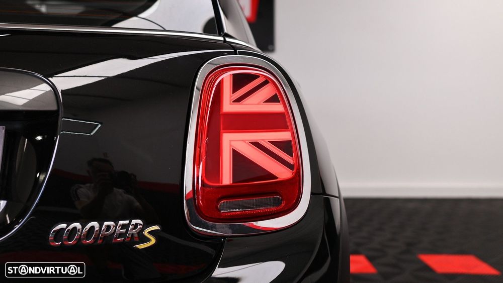 MINI 3 Portas Cooper SE Camden Edition - 31