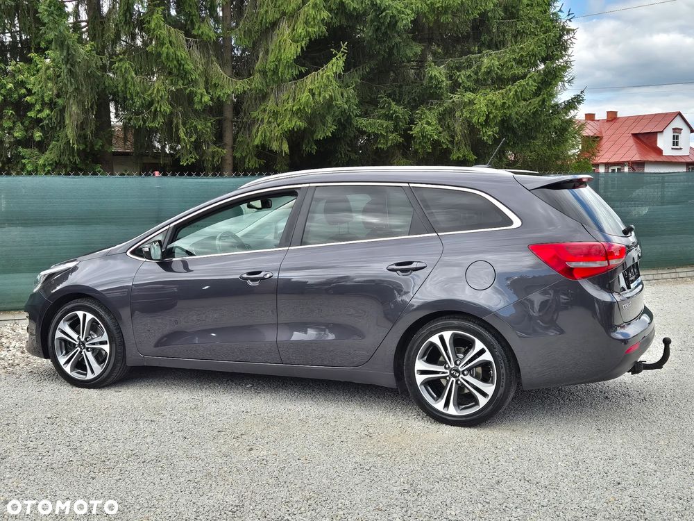 Kia Ceed 1.6 CRDi 136 ISG Platinum Edition - 18