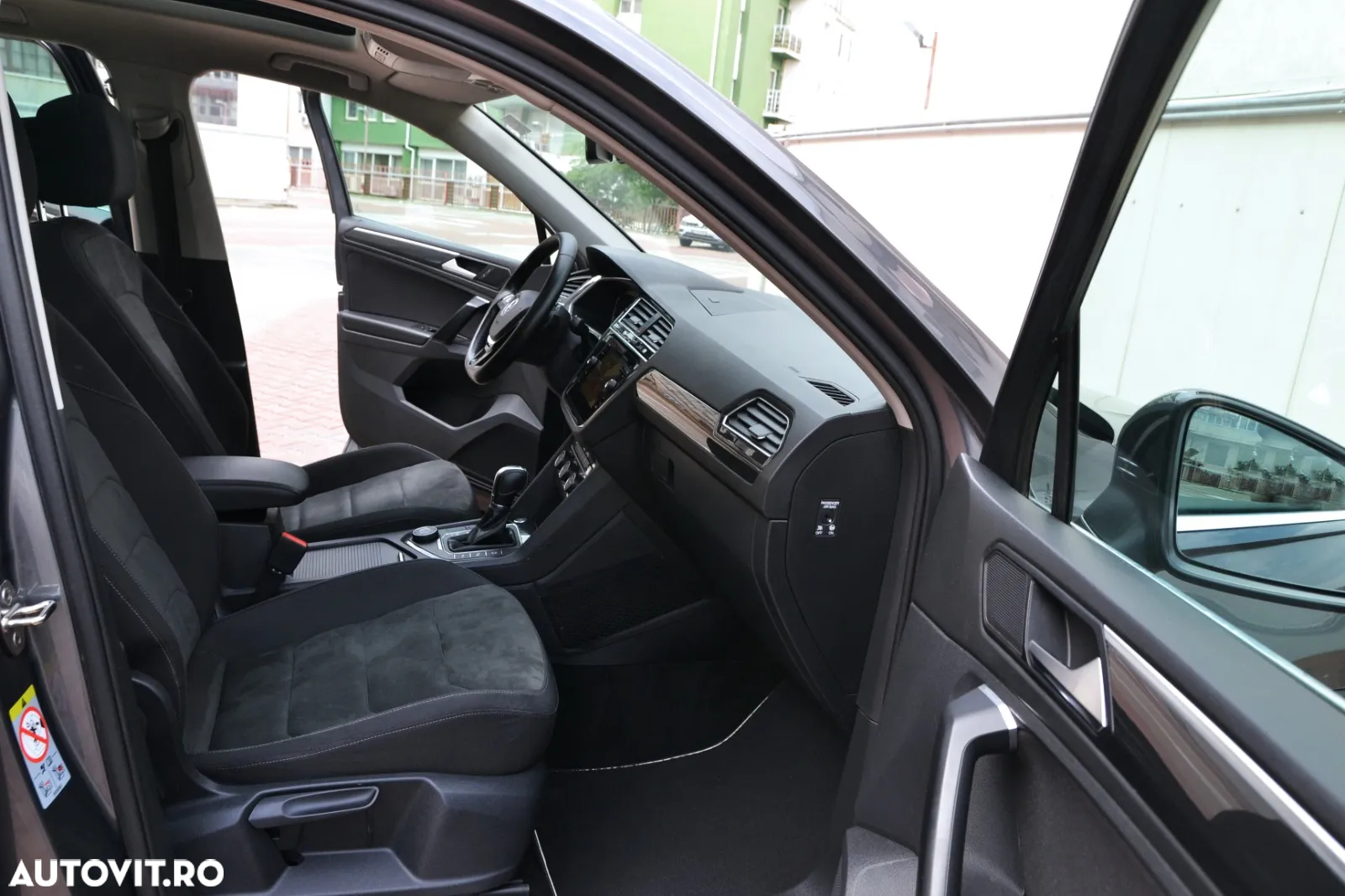 Volkswagen Tiguan 2.0 TDI SCR 4MOTION (BlueMotion Techn.) DSG Highline - 19