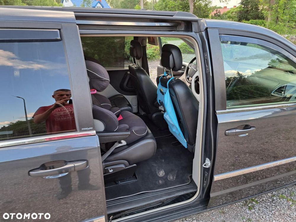 Chrysler Town & Country 3.6 Touring - 13