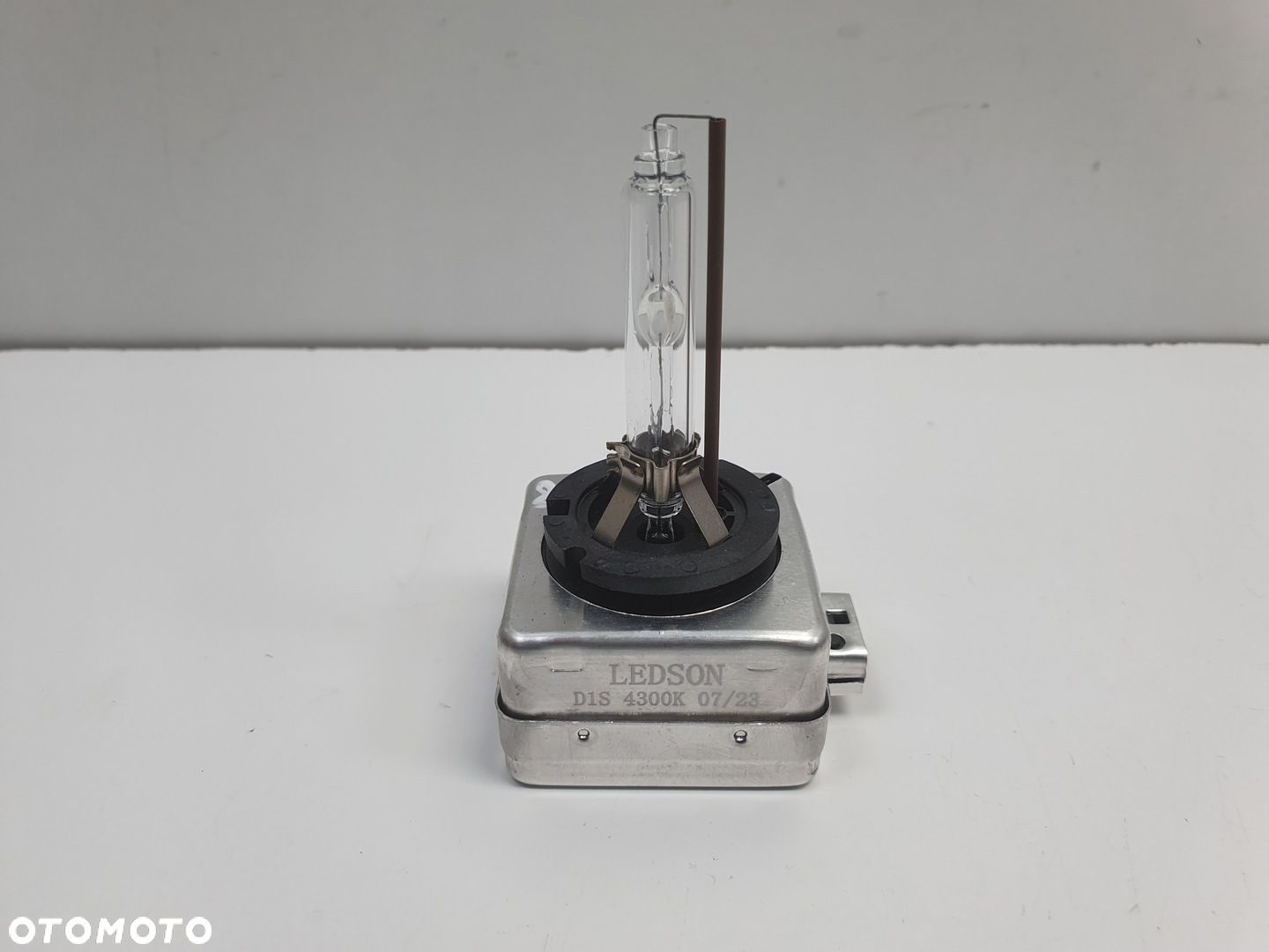 ŻARNIK ZAPŁONNIK XENON LEDSON D1S 35W 4300K - 1