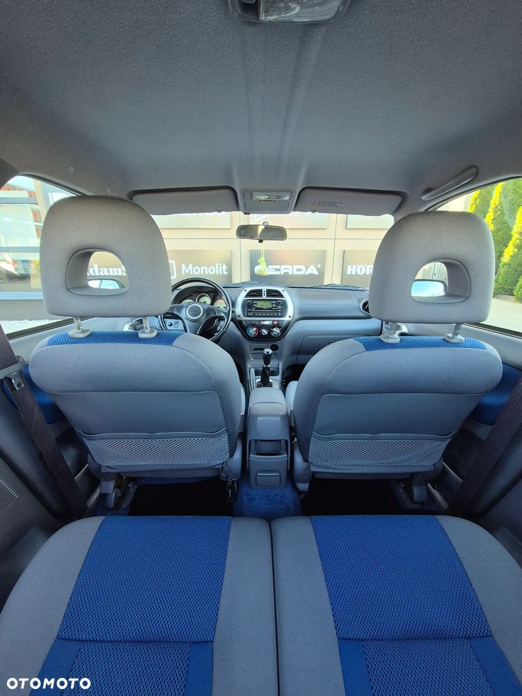 Toyota RAV4 4x4 Sol - 9