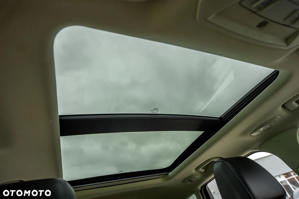 Ford Kuga 2.0 TDCi 4x4 Titanium - 24