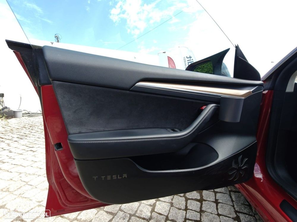Tesla Model 3 Long Range Tração Integral - 16