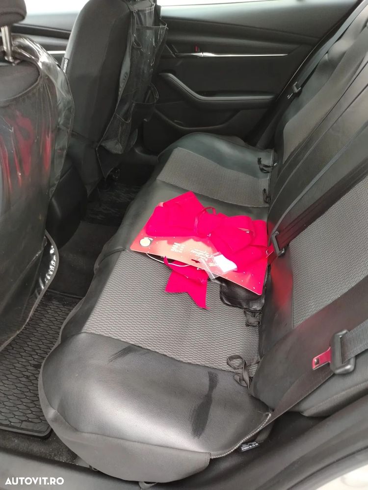 Mazda 3 e-Skyactiv G150 MHEV Plus - 32