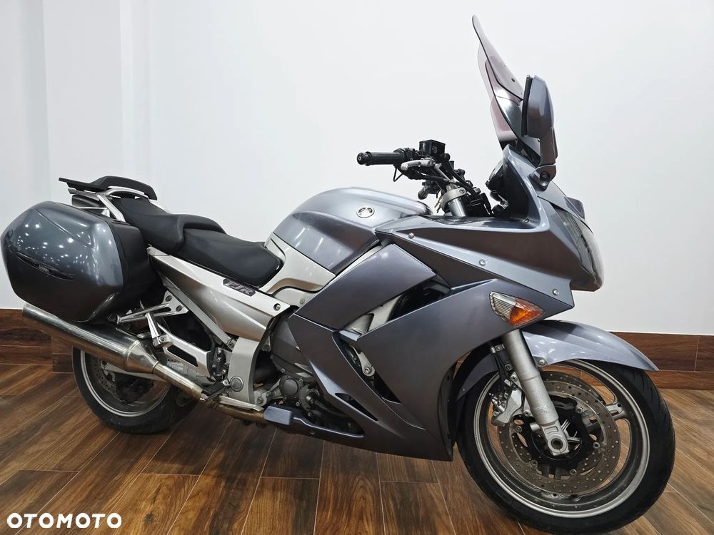 Yamaha FJR - 7
