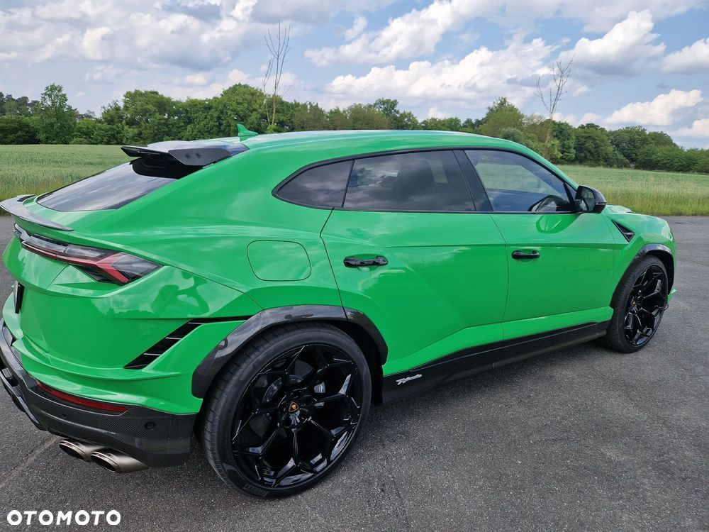 Lamborghini Urus - 20