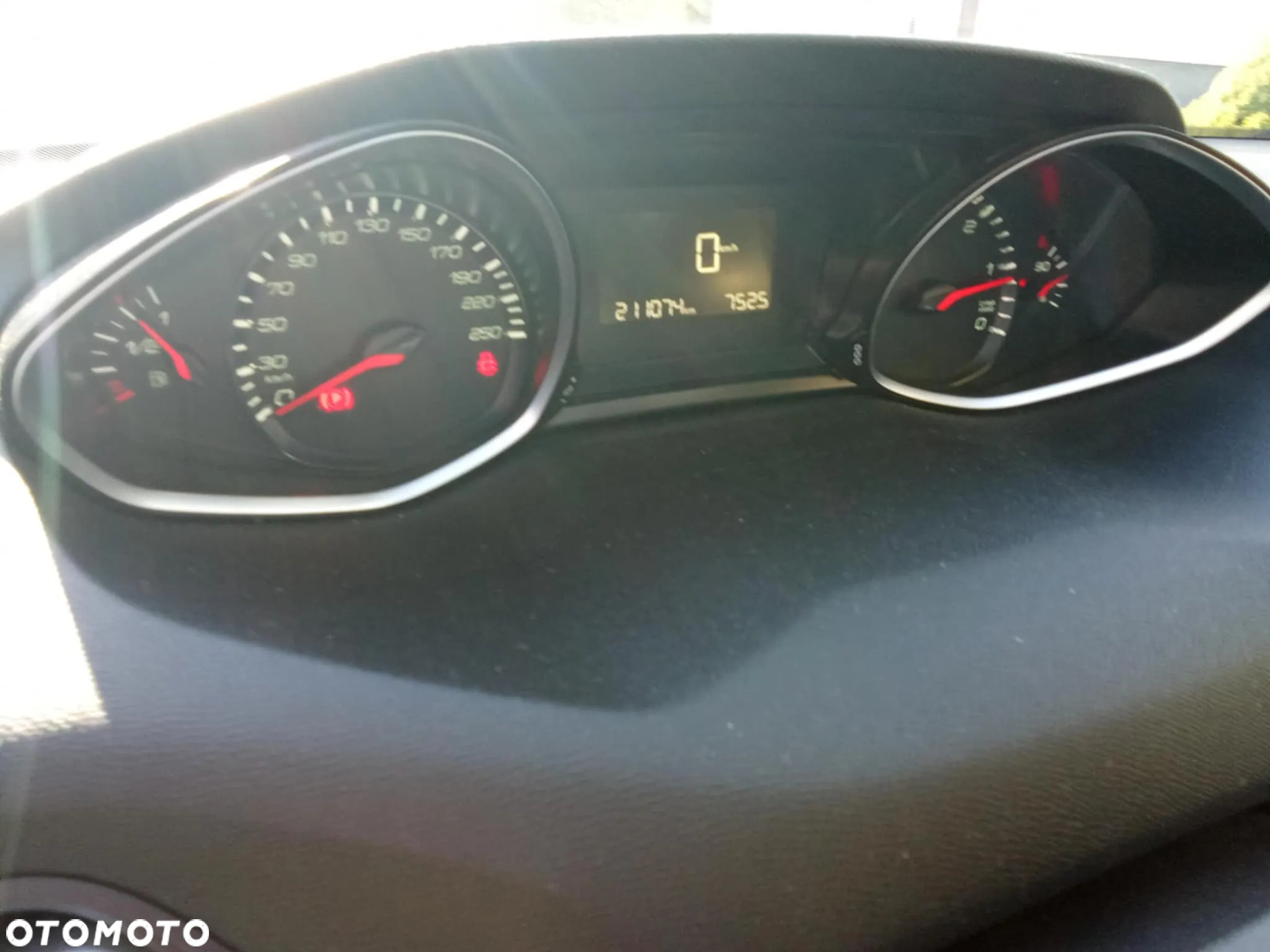Peugeot 308 - 16