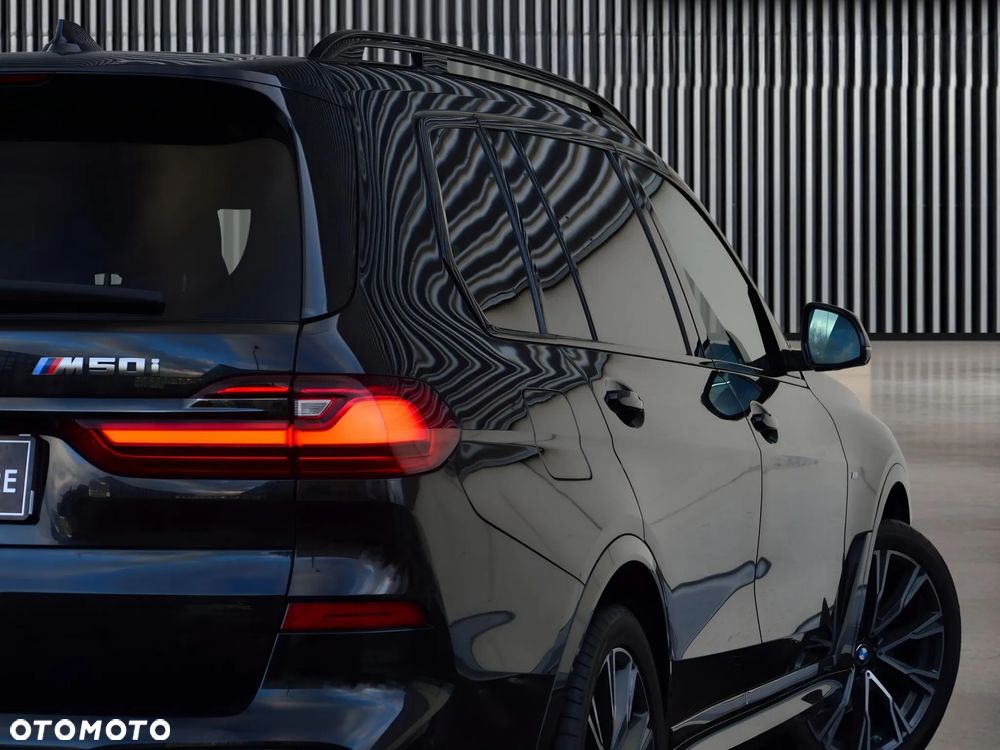 BMW X7 M50i - 11
