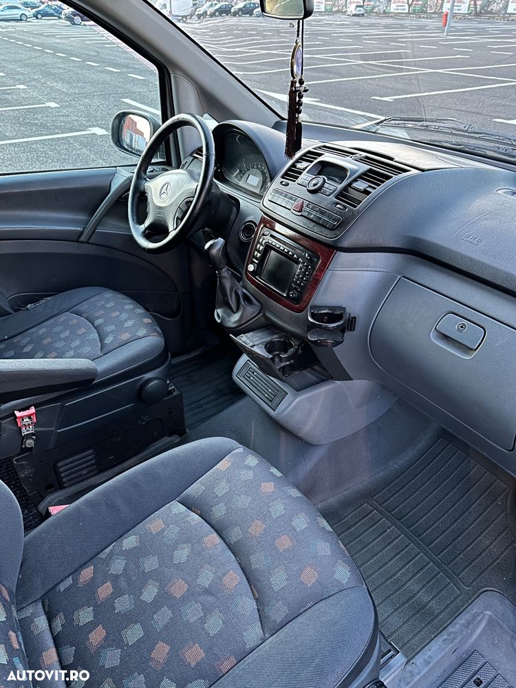 Mercedes-Benz Viano - 11