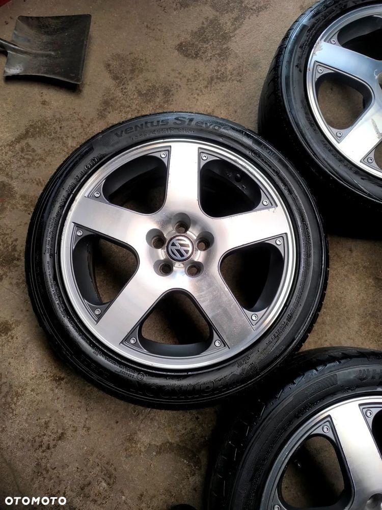 5x100 Alufelgi Felgi Aluminiowe 17 SANTA MONICA Koła Letnie Lato SEAT IBIZA V 5 LEON I TOLEDO II 2 IV 4 SKODA OCTAVIA I RAPID FABIA IV 4 SCALA VW GOLF IV 4 NEW BEETLE BORA POLO VI 6 AUDI A1 S1 A3 8L TT 5,5mm Legnica ALU-RAD 225/45 - 8