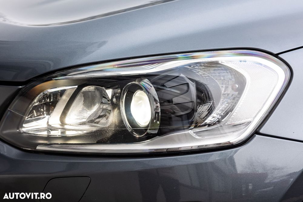 Volvo XC 60 D5 AWD Aut. Summum - 16