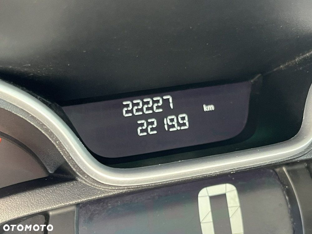 Renault Trafic - 12